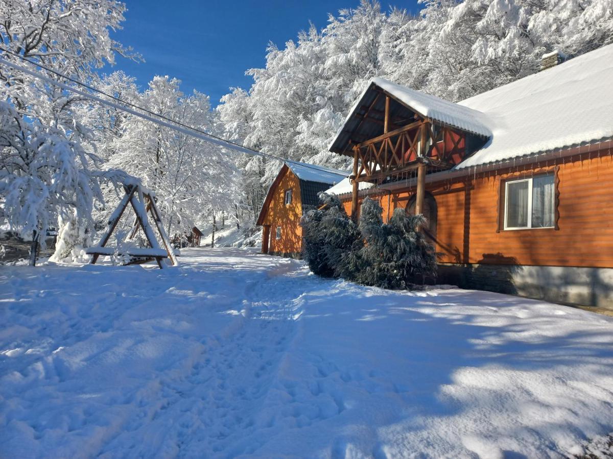 Cottage V Gorakh Izki Exterior foto