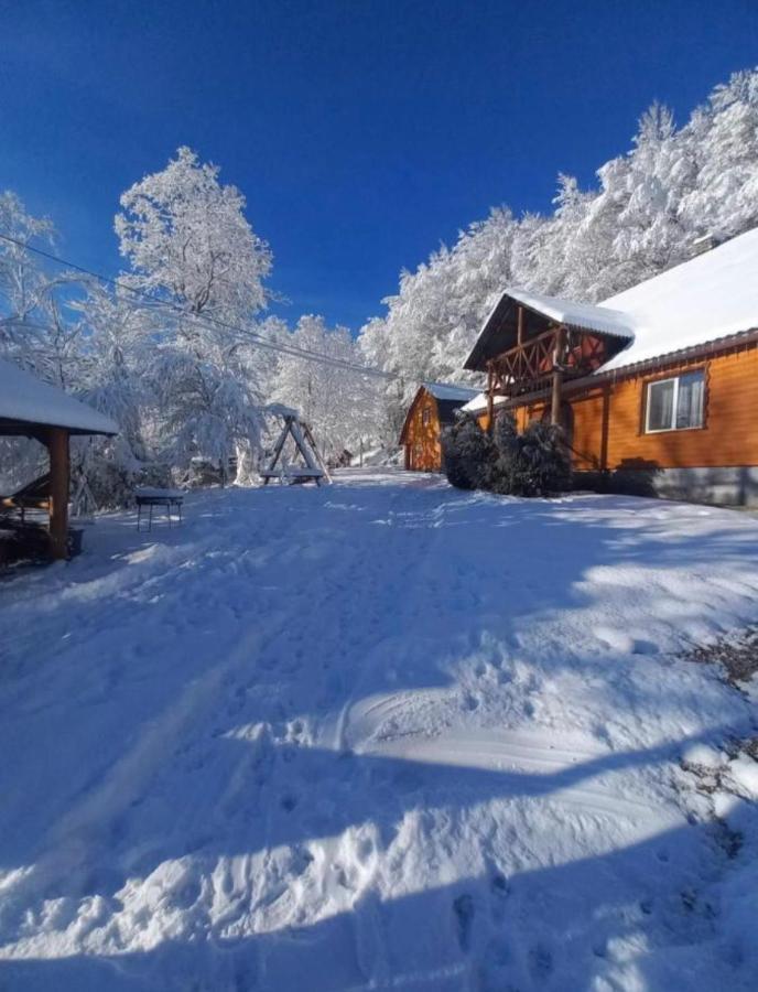 Cottage V Gorakh Izki Exterior foto